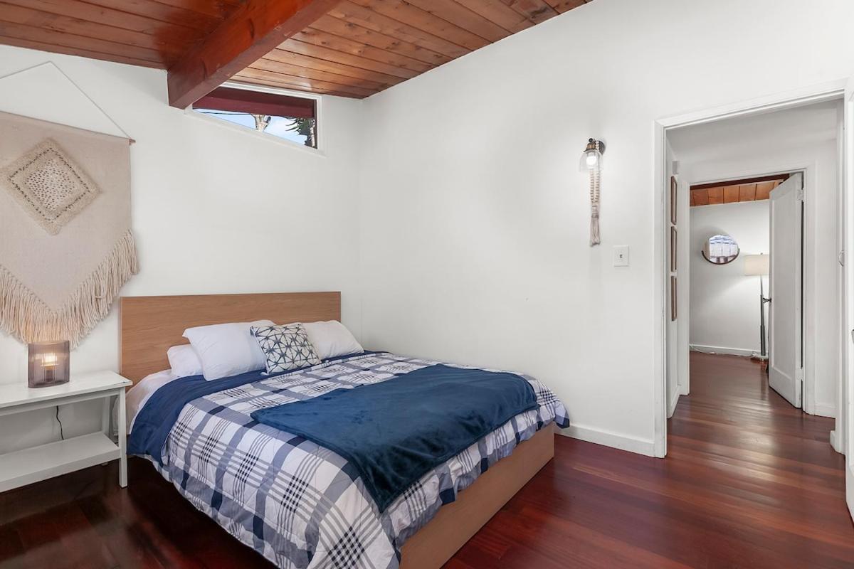 Holiday home Ob Retreat Location, Patio & Beach! *