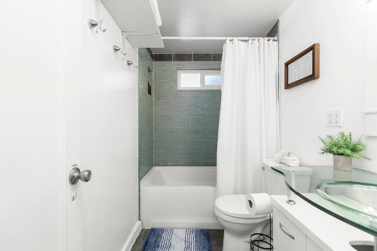 Ob Retreat Location, Patio & Beach! Holiday home San Diego