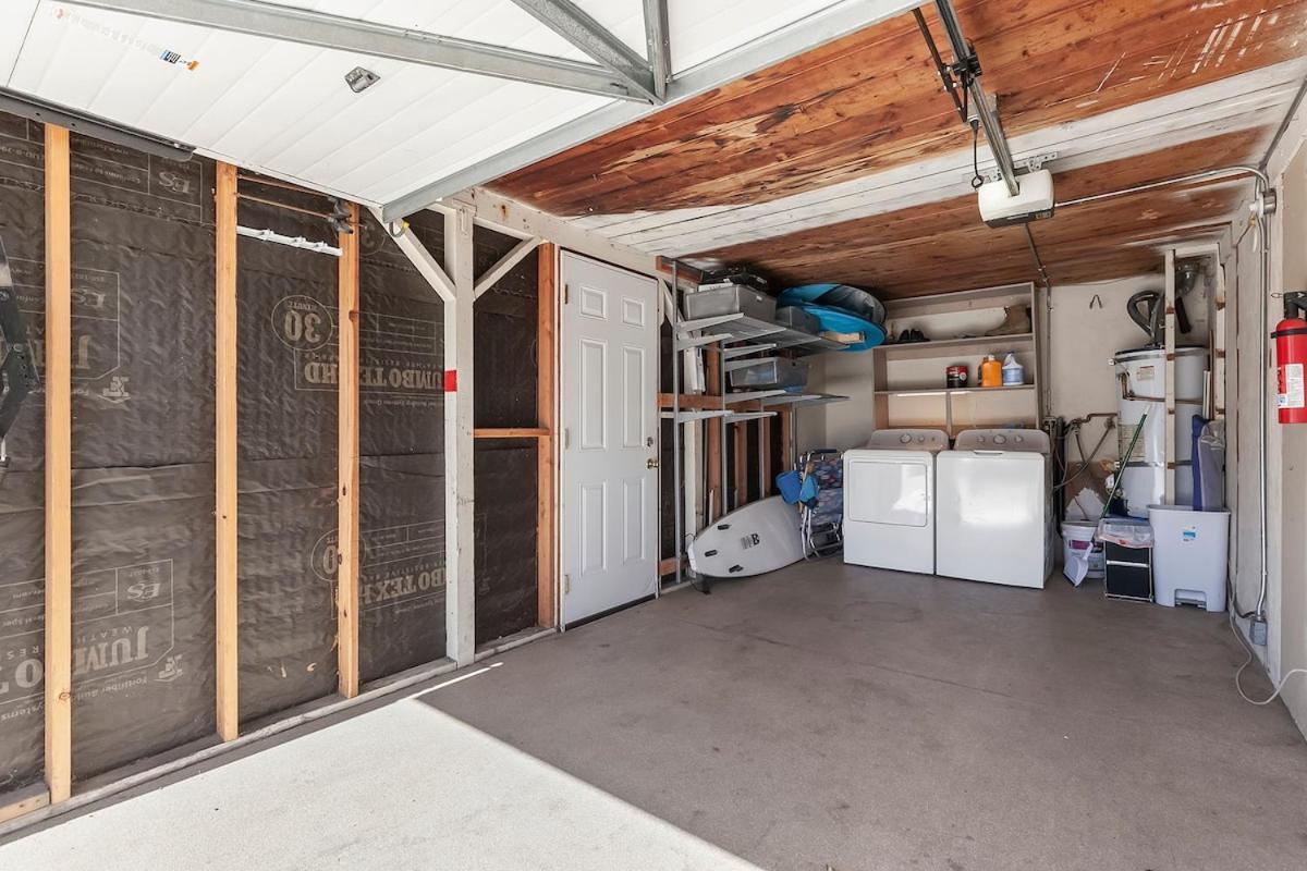 Ob Retreat Location, Patio & Beach! *