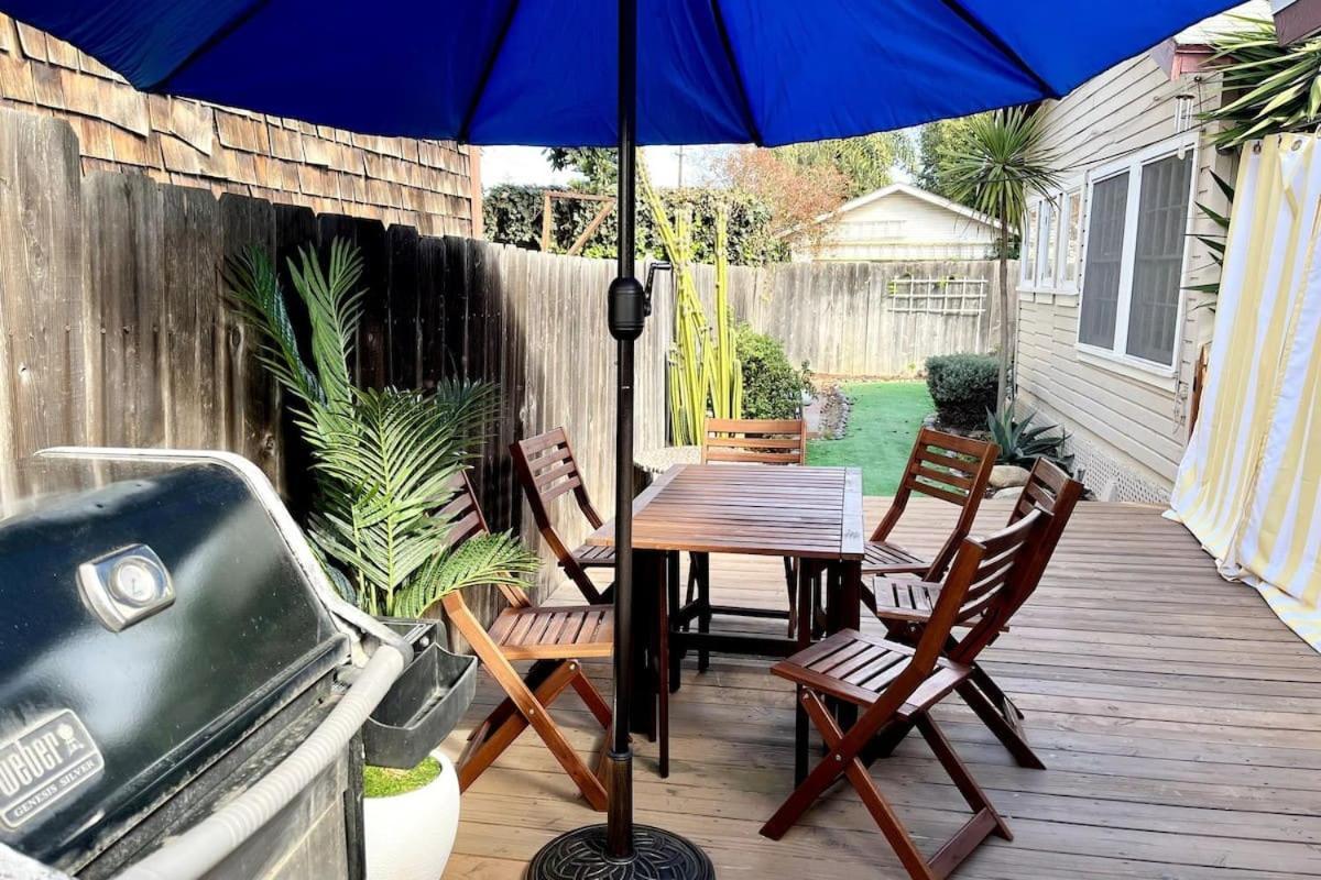 Ob Retreat Location, Patio & Beach!